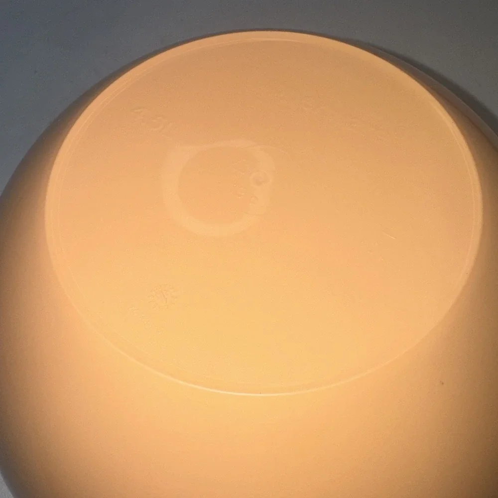 Tupperware thatsa bowl